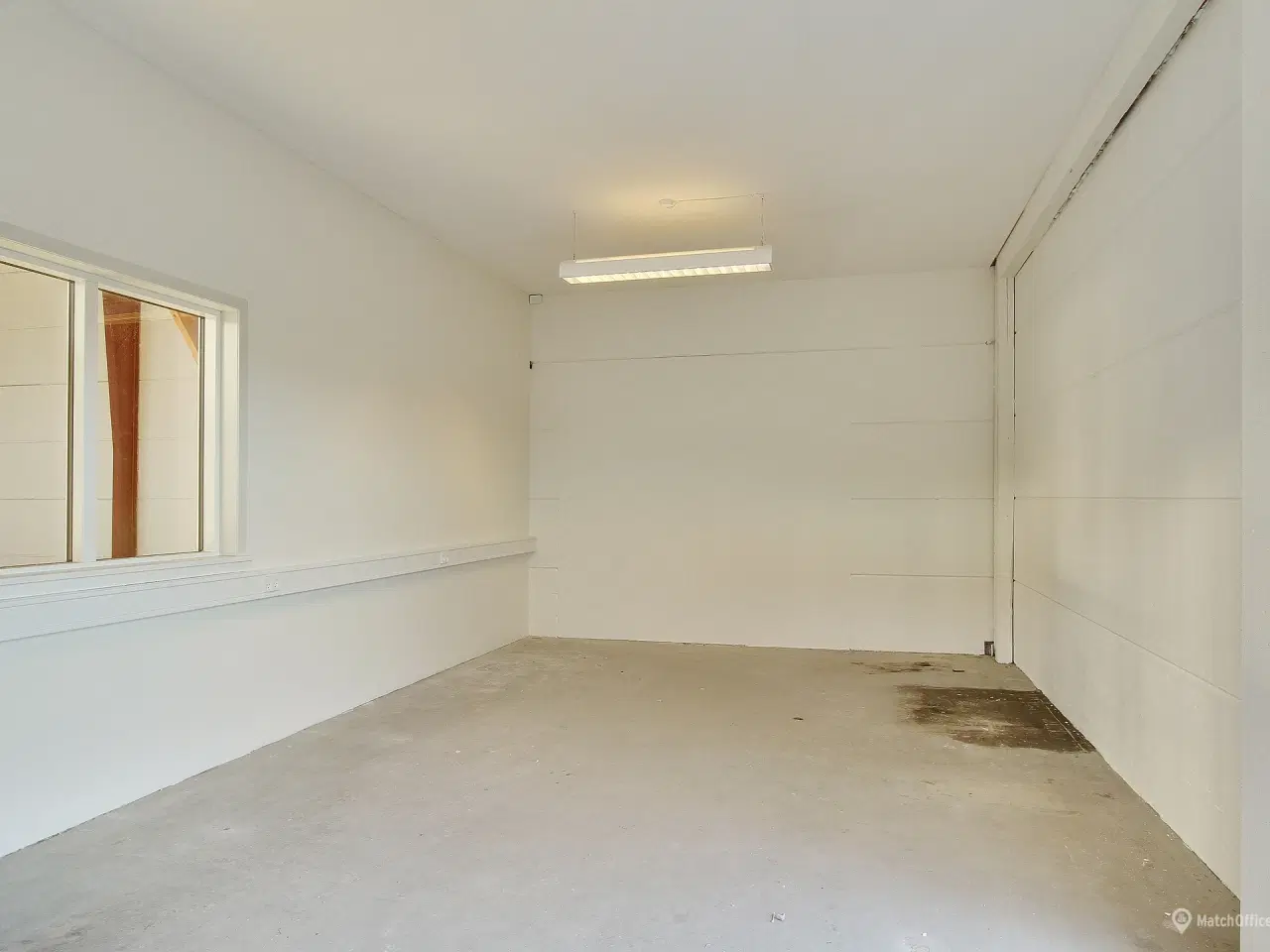 Billede 9 - Centralt lager/produktionslejemål med udegård