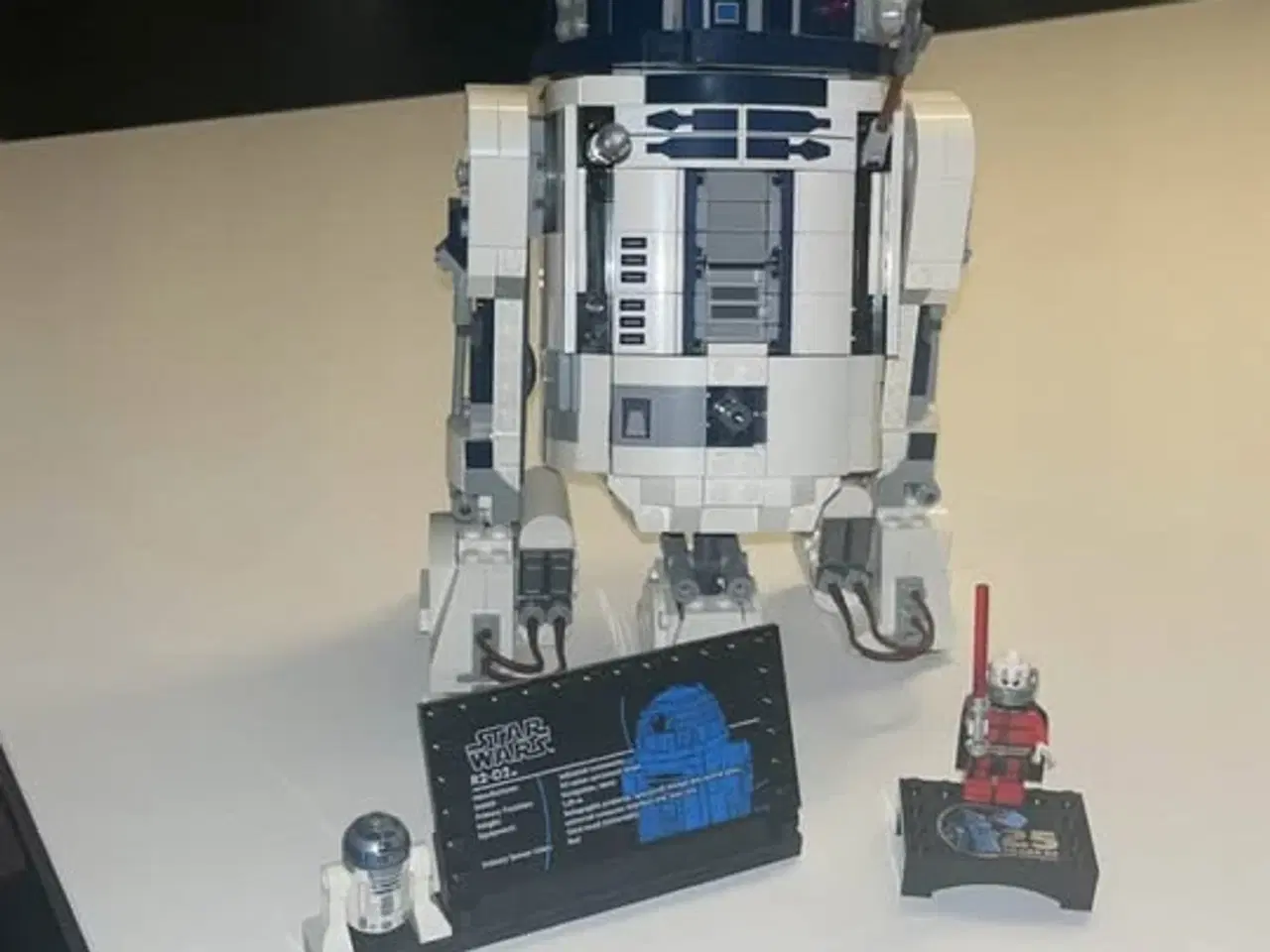 Billede 4 - Lego R2D2 sælges