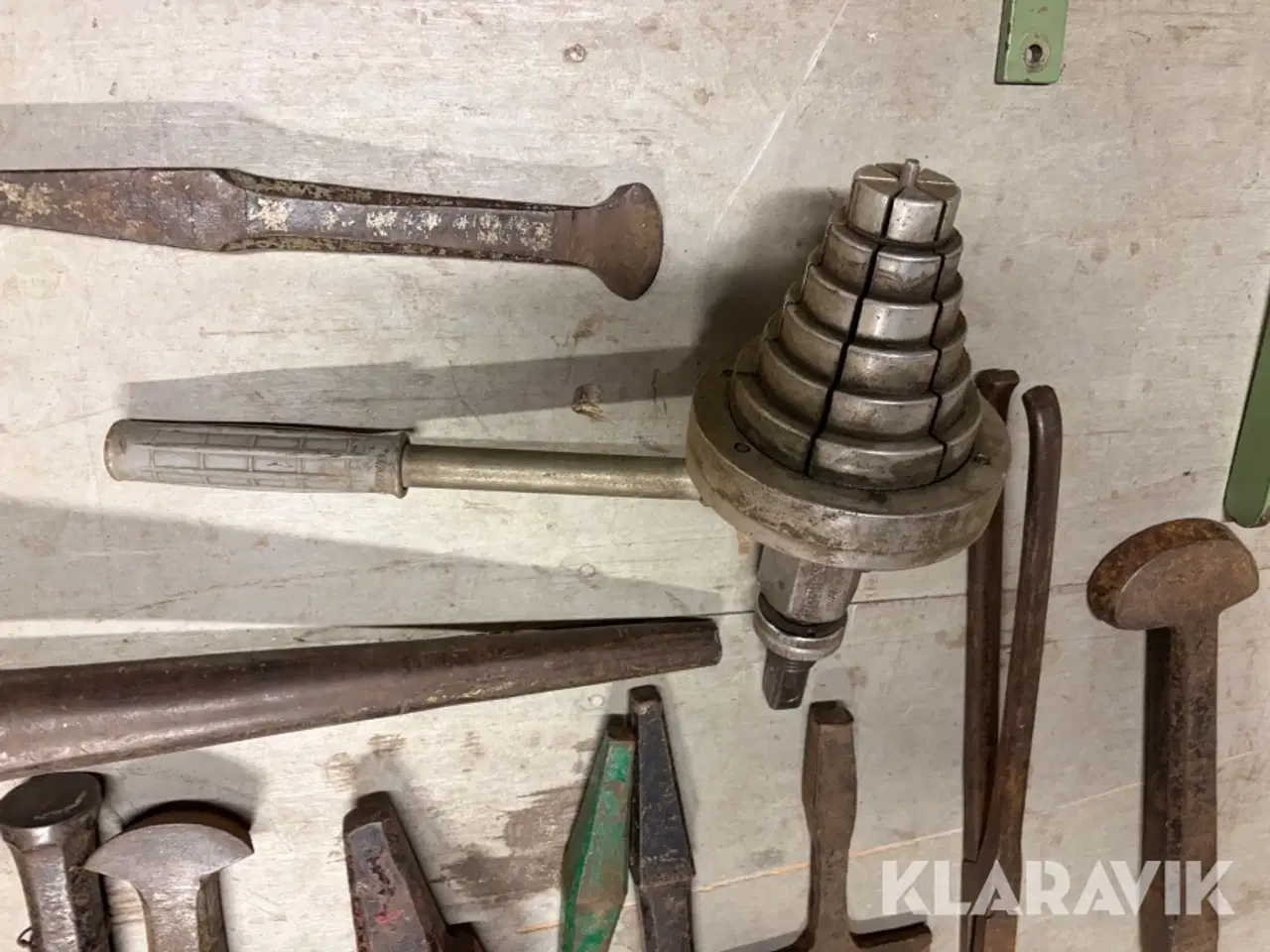 Billede 10 - Vulstmaskine og øvrigt blikkenslagerværktøj