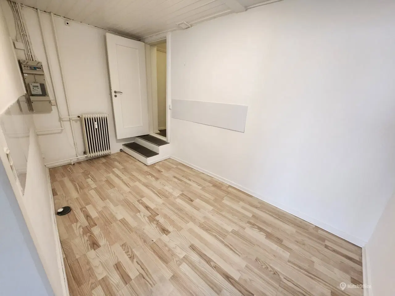 Billede 4 - Salon. butik. kontor eller anden form  for erhverv. Centralt beliggende nær Store Torv Hobro.