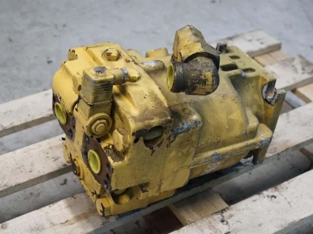 Billede 6 - New Holland TX68 Hydrostatmotor 89508952