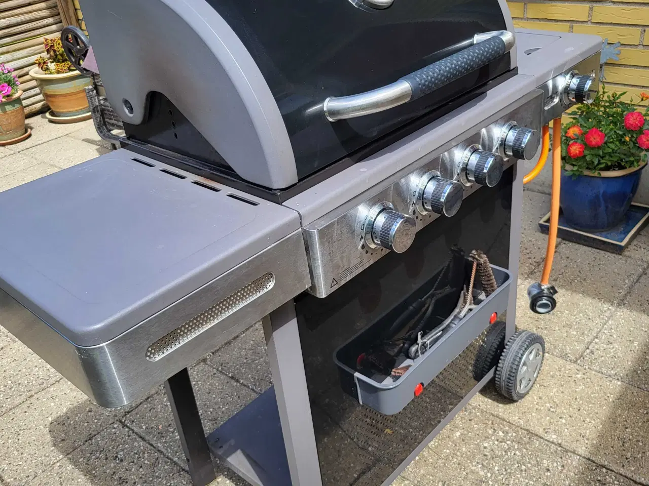 Billede 3 - Barbeque gasgrill m. sidebrænder rustfri stål sort