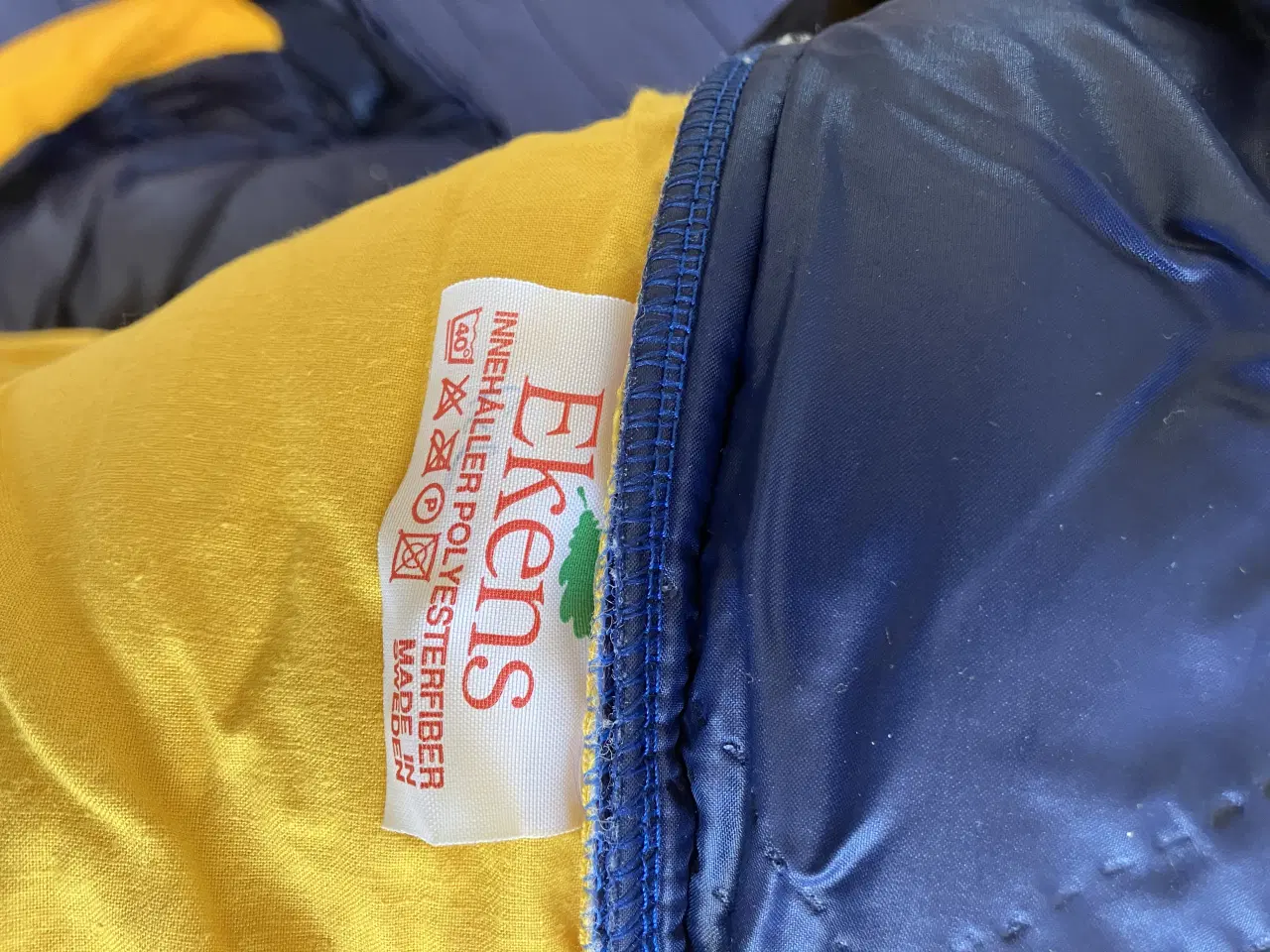 Billede 2 - Sovepose fra EKENS, blå og gul