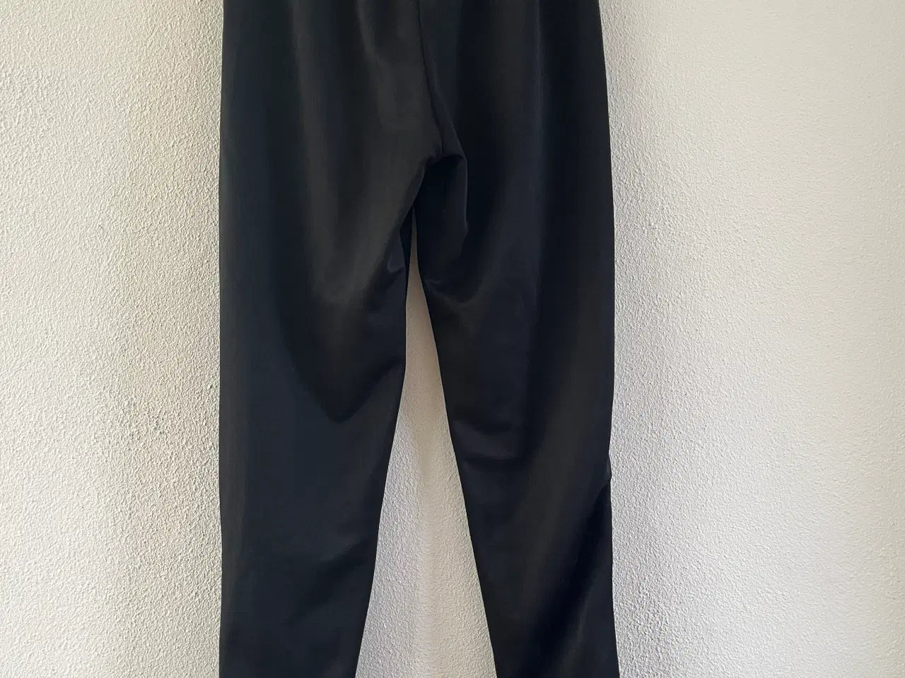 Billede 3 - Joggingbukser str.164