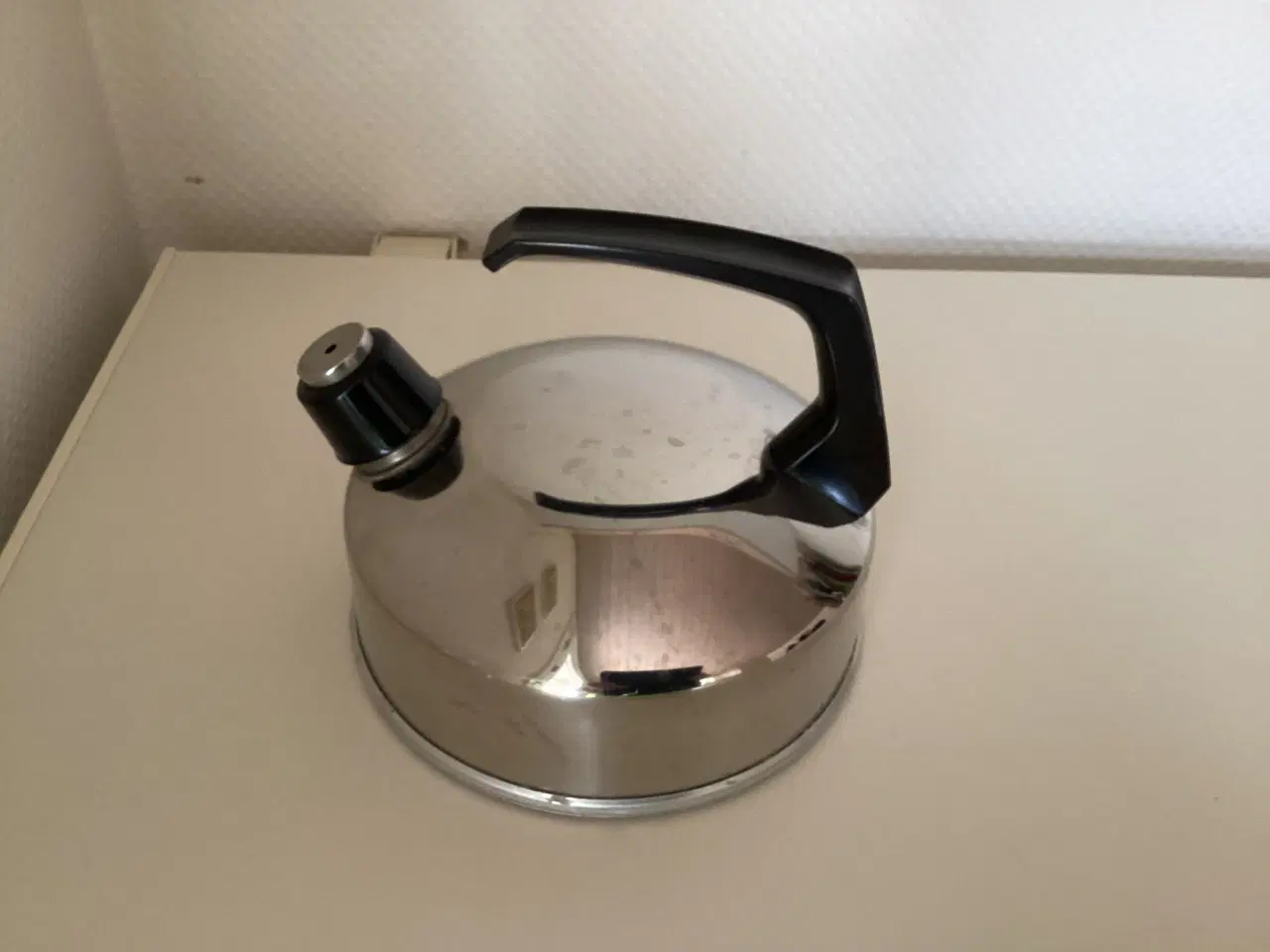 Billede 3 - Retro vand kedel med fløjte