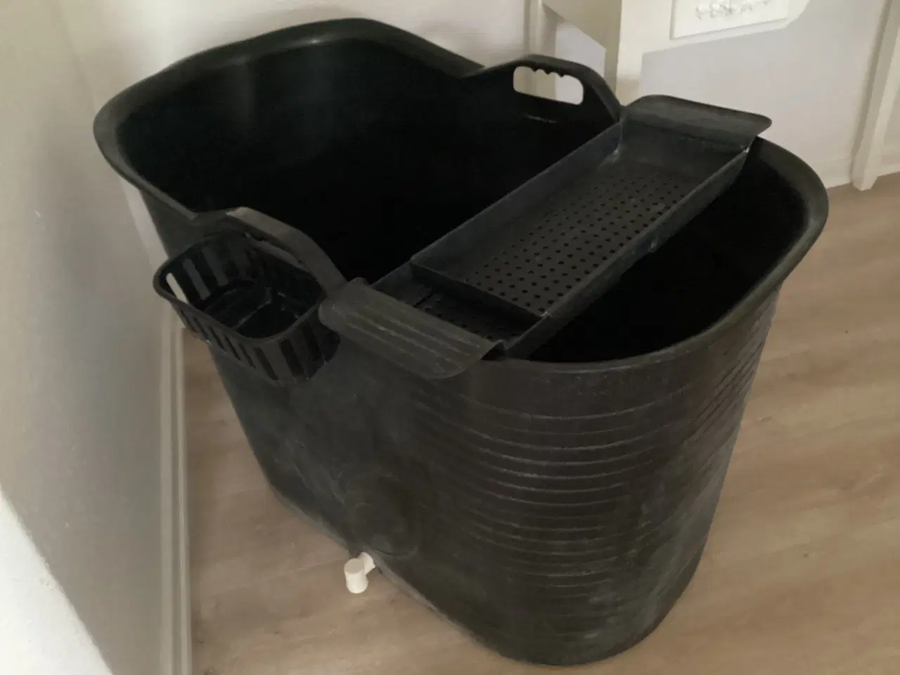 Billede 1 - Badekar i plastik til voksne