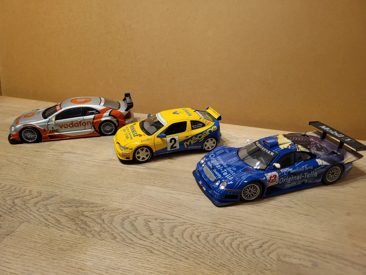 Billede 3 - Modelbiler 3 stk. 600 kr. 1:18