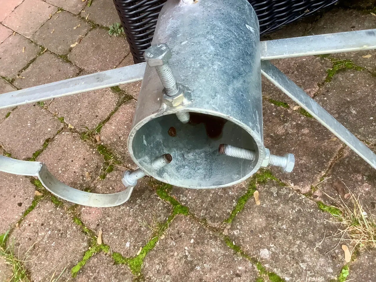 Billede 2 - Juletræsfod til udendørs i rustfri stål.