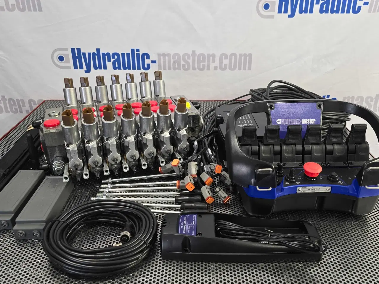 Billede 1 - Walvoil DPX 100 7 sektioner Scanreco RC 400