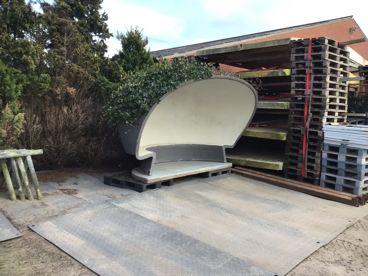 Billede 1 - KØBES   KØBES   Busskur   KØBES   KØBES