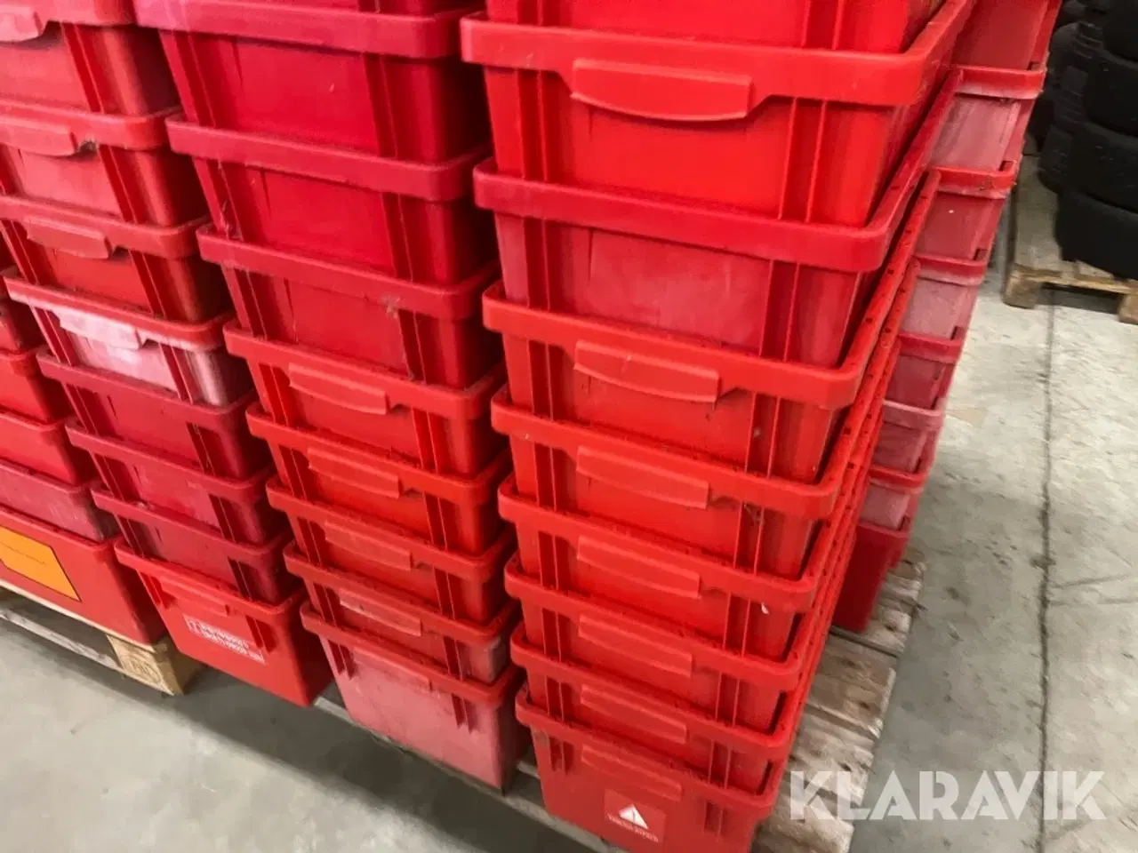 Billede 7 - Røde plastkasser Med låg 42liter 100styk