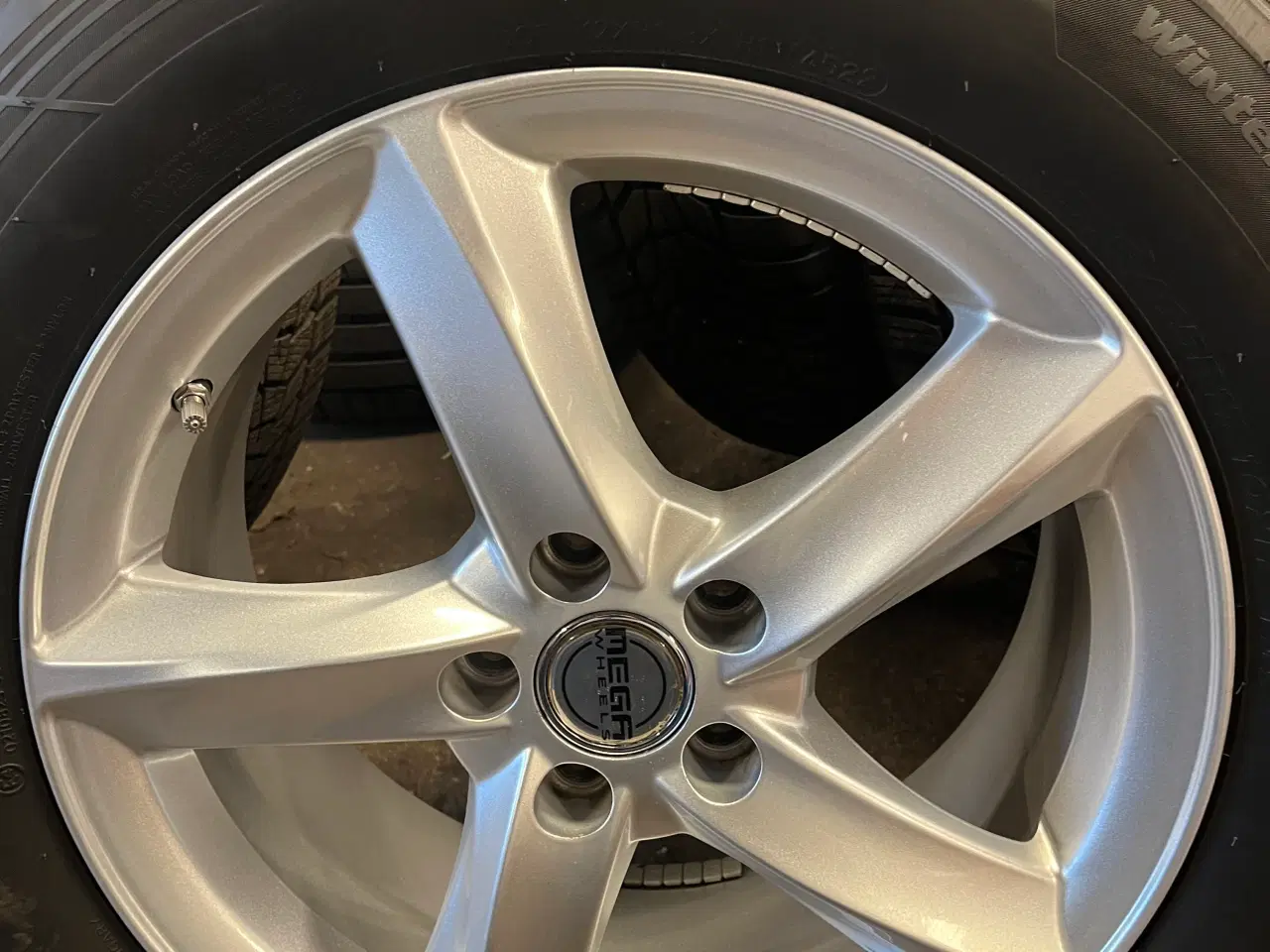 Billede 6 - Fire Alu fælge med vinterdæk med 7 mm mønster dæk