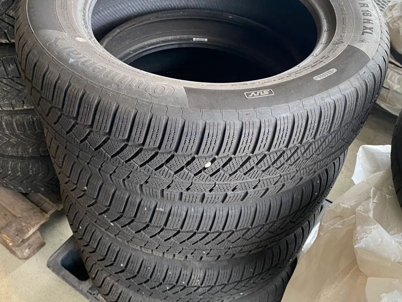 Billede 2 - Continental vinterdæk 235/60 R18