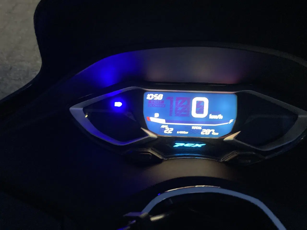 Billede 6 - honda pcx 125 som ny. kan tage billig bil i bytte.