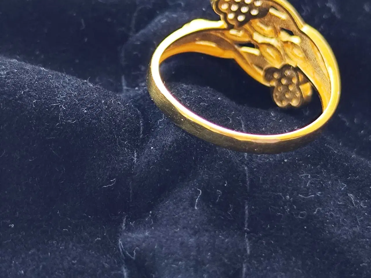 Billede 3 - Guld Ring 21 karat ( Van cleef) 