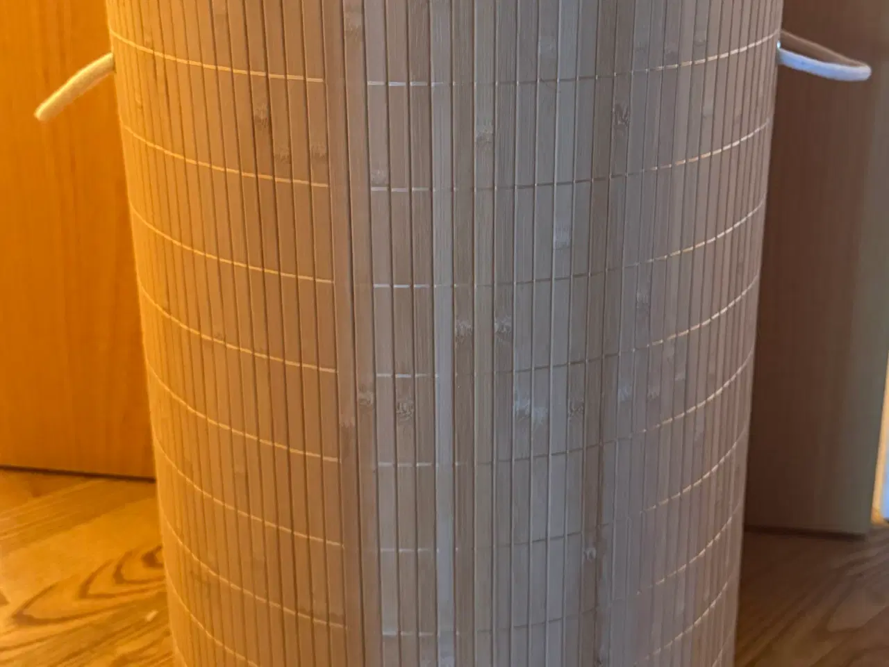 Billede 1 - Vasketøjskurv