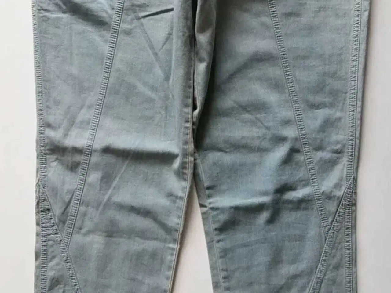 Billede 3 - Bukser. Sparkz. Medium/38