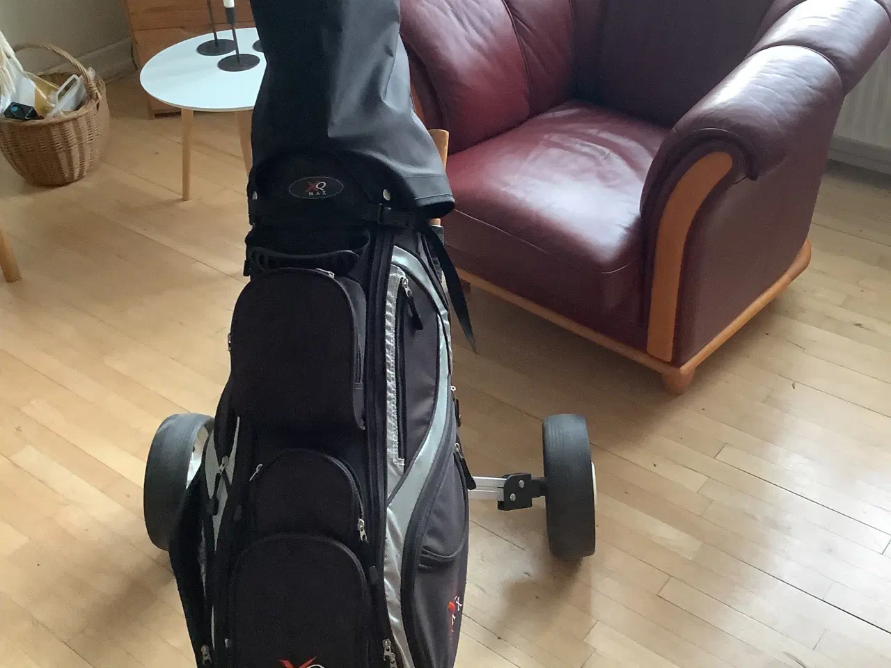 Billede 2 - XQ Max golfsæt med vogn og tilbehør