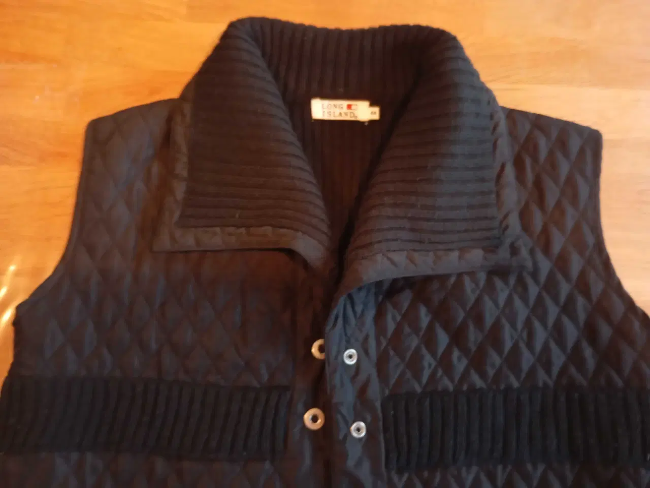 Billede 1 - Vest i termo / strik. XL