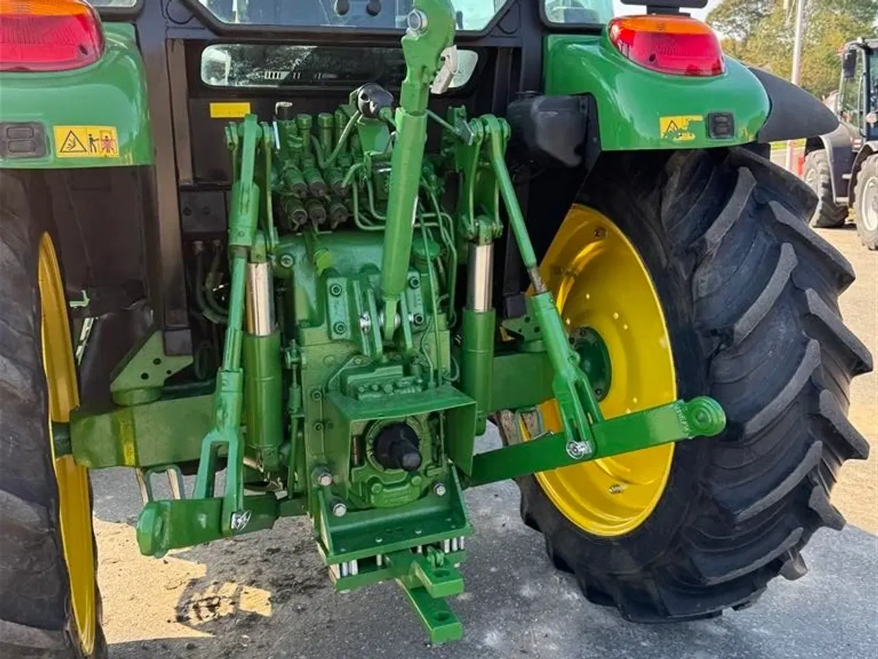 Billede 12 - John Deere 5620 KUN 2400 TIMER OG FRONT PTO!