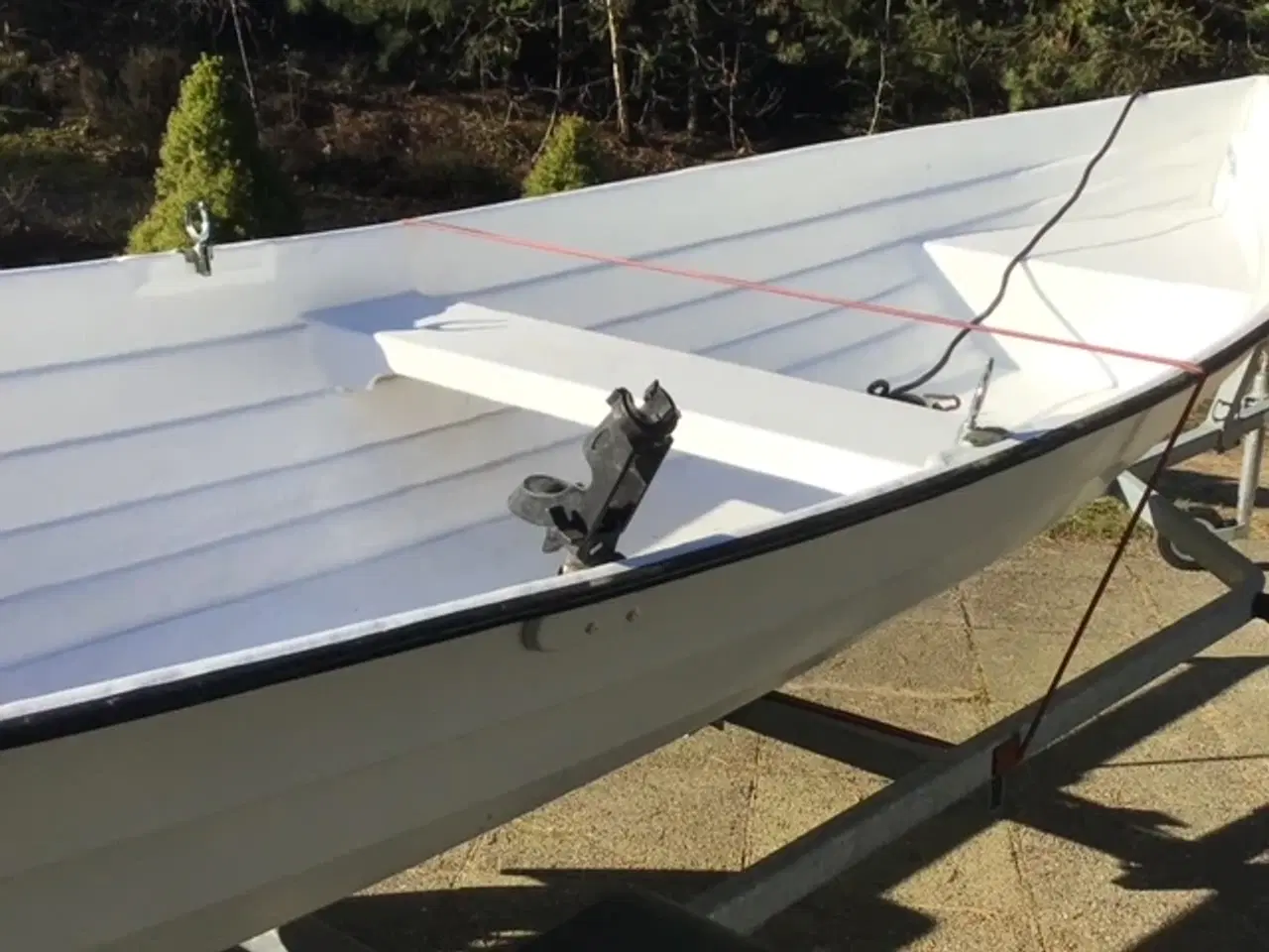 Billede 4 - Glasfiber jolle 15 fod incl. motor og trailer