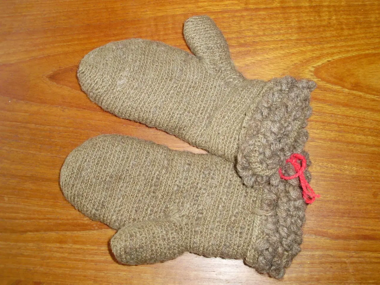 Billede 12 - Handsker, luffer og hovedtøj