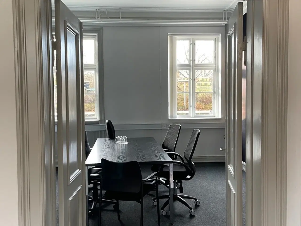 Billede 5 - Kontorlokaler i den gamle banegård