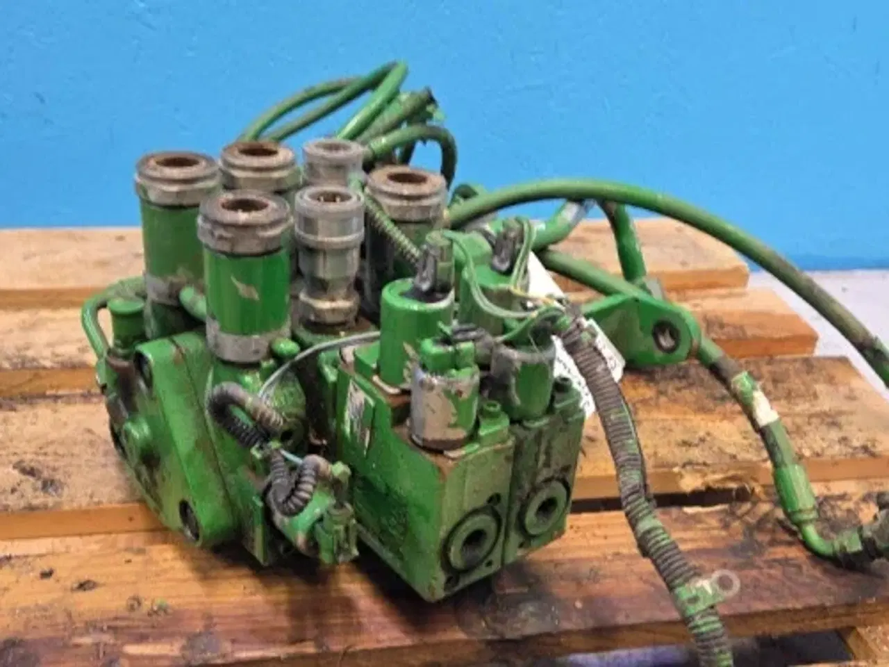 Billede 10 - John Deere 7920 Hydraulikventil RE267757