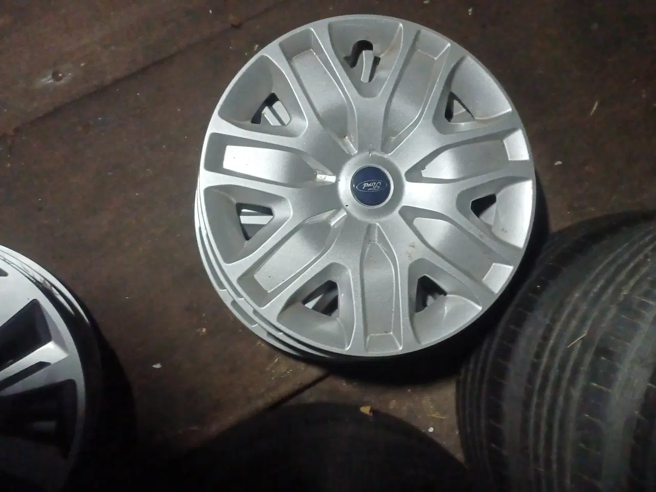 Billede 1 - Ford S-Max, Kuga 17" hjulkapsler.