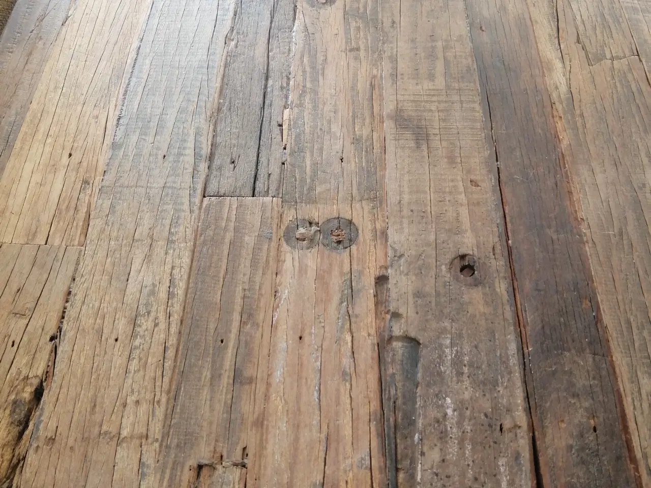 Billede 5 - Smukt, helt unikt langbord sælges