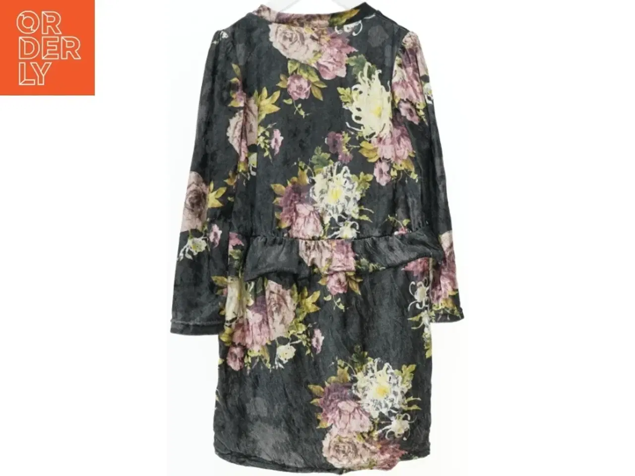 Billede 2 - Blomstret kjole fra Kids Up (str. 116)