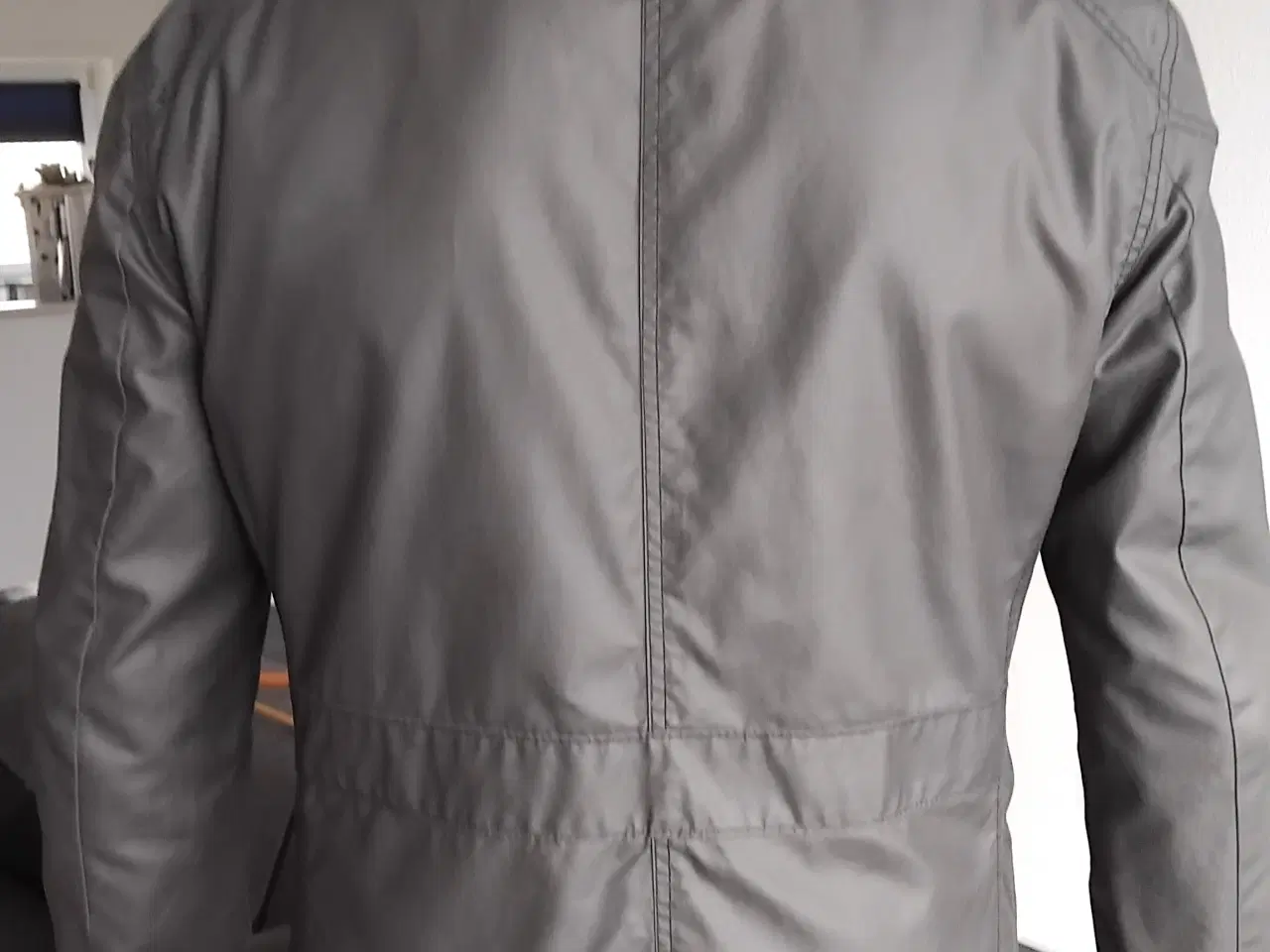 Billede 8 - s.Oliver Herre Jakke i antracit farve str. L