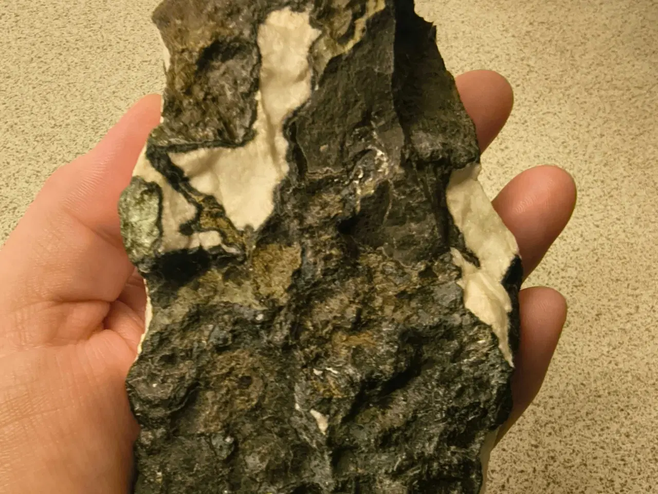 Billede 3 - Forskellige rå krystaller, 5 stk.