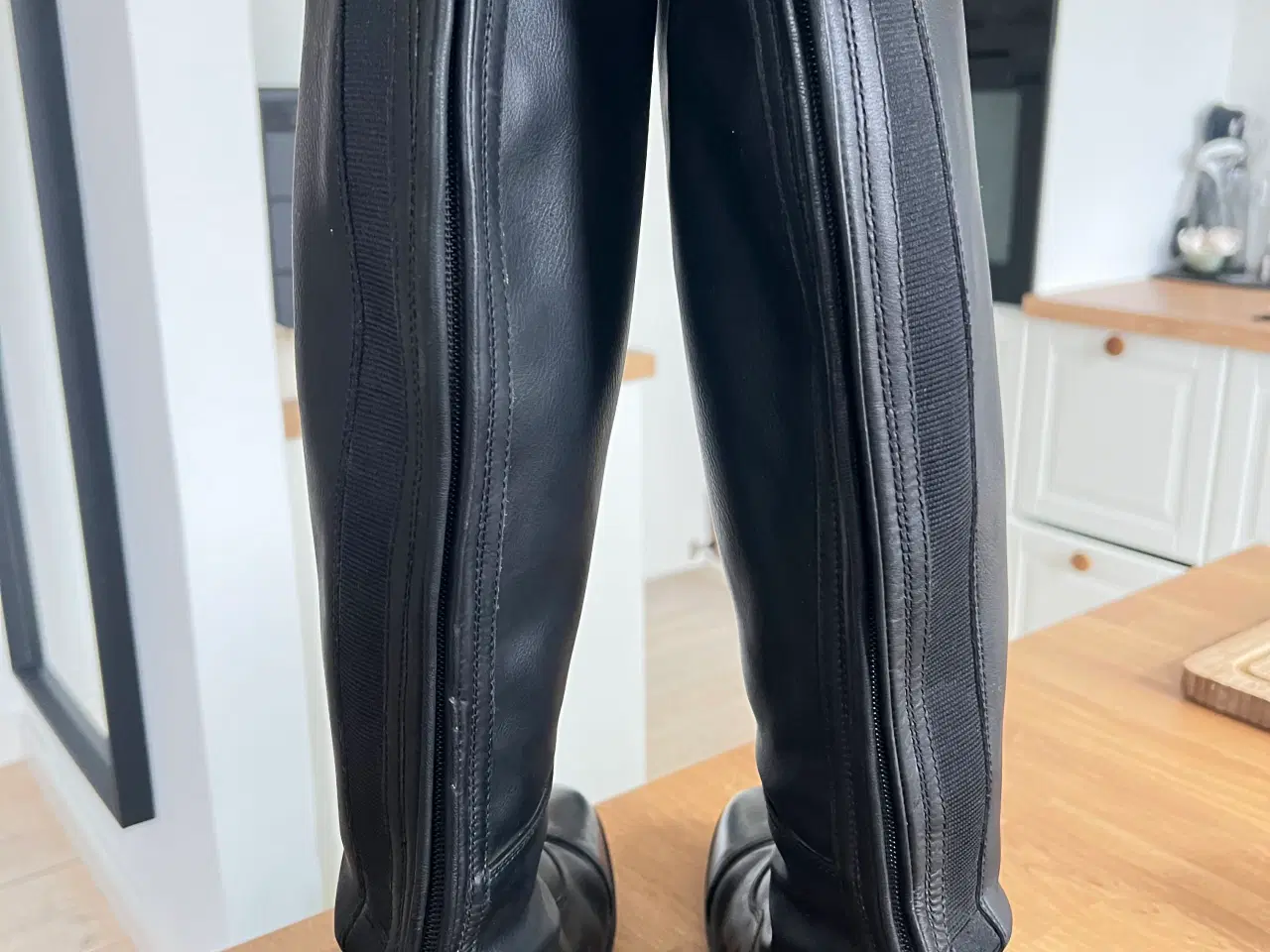 Billede 2 - Ridestøvle str 40 Equipage