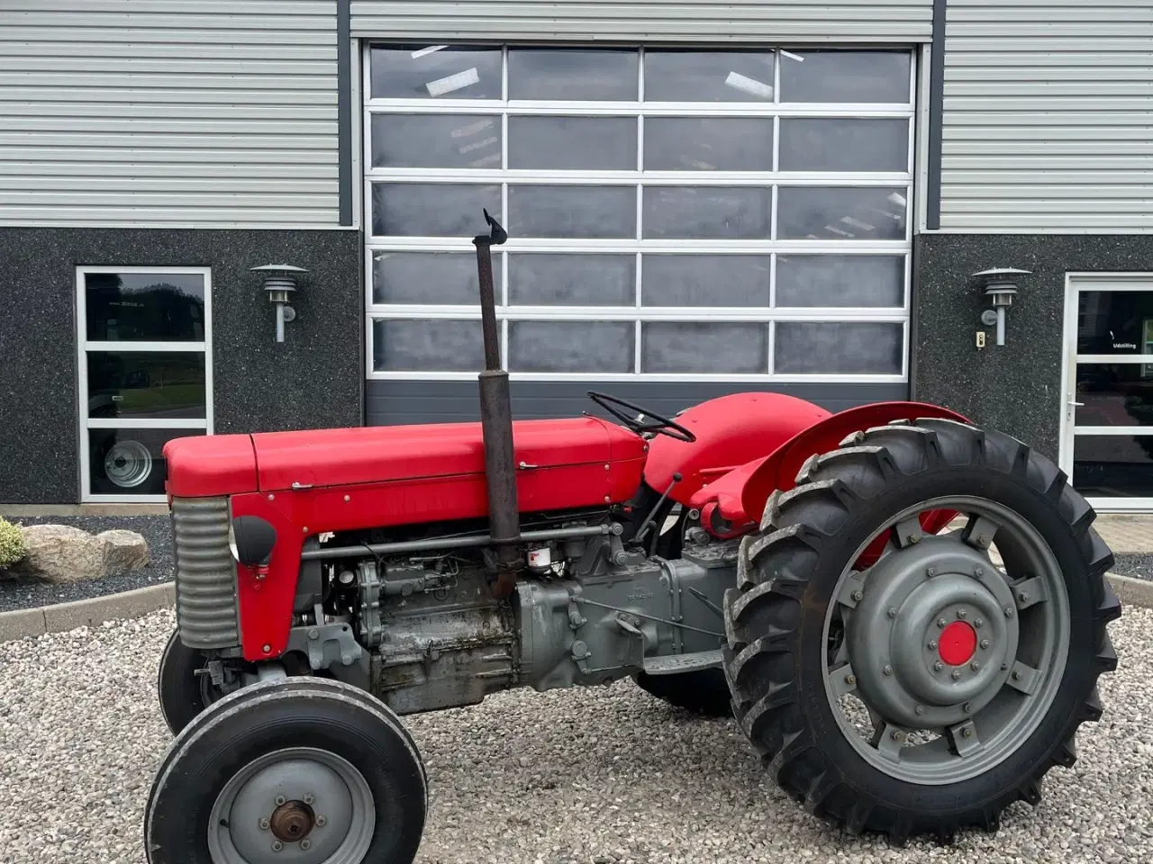Billede 1 - Massey Ferguson 65 Med nye dæk