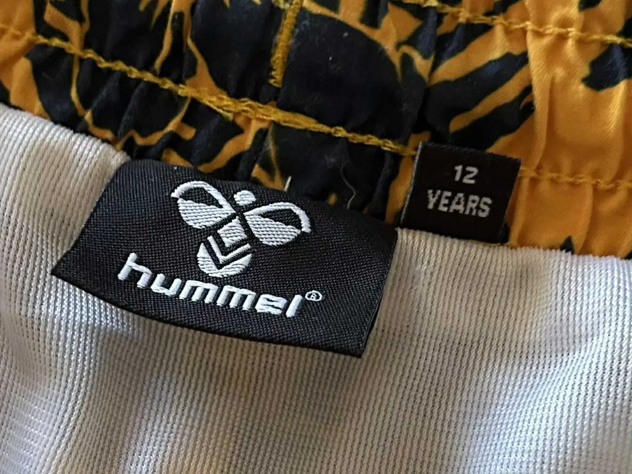Billede 3 - Hummel Capulet Olive Chill badeshorts, str. 152