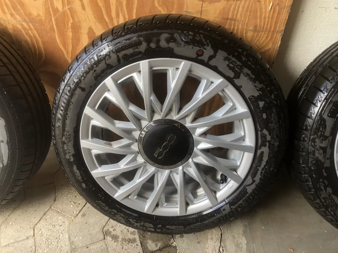 Billede 3 - Originale Fiat 500 Lounge fælge & Bridgestone dæk