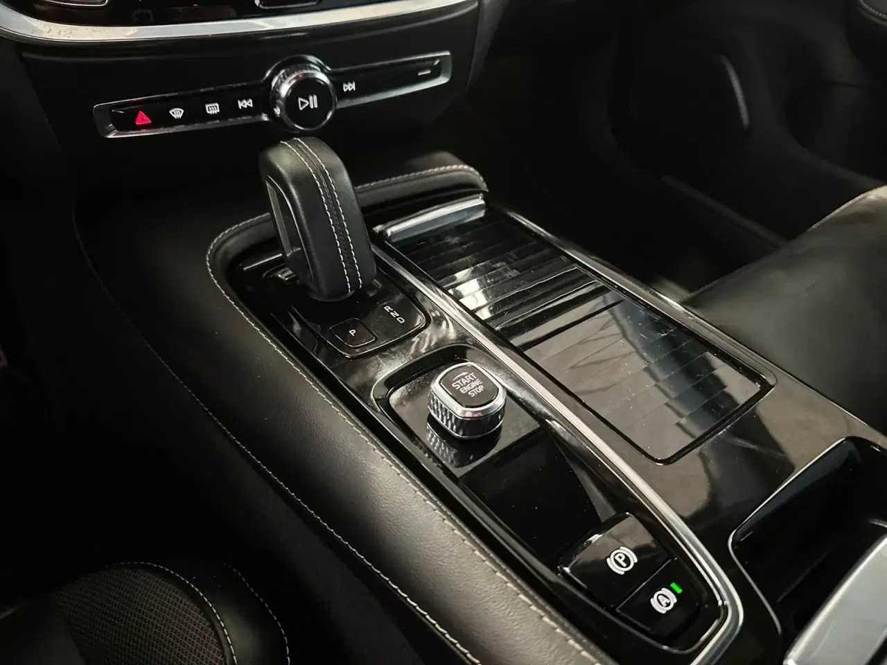 Billede 9 - Volvo V60 2,0 T6 ReCharge R-Design aut. AWD