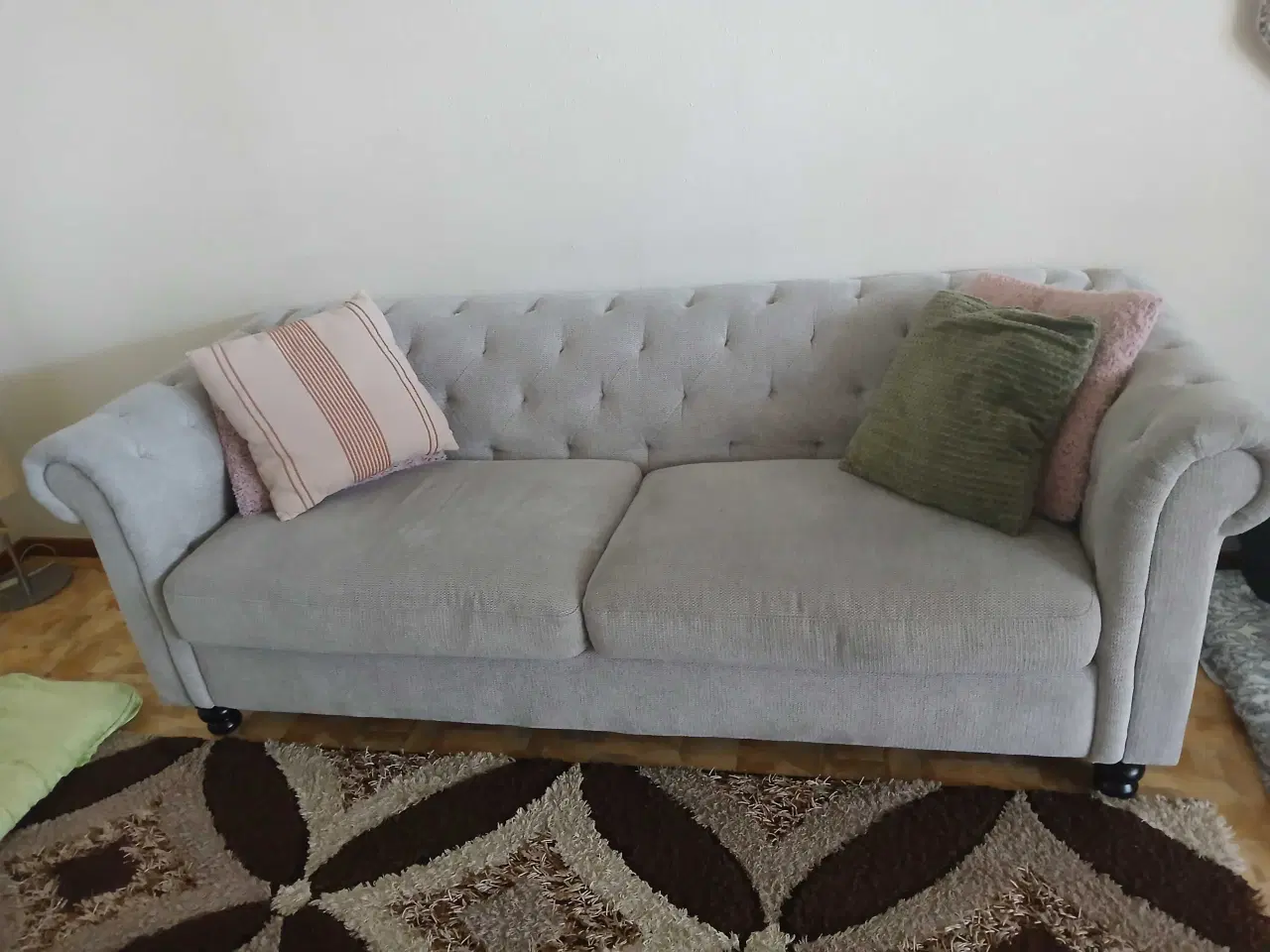 Billede 2 - Næsten ny sofa - Kun brugt en måned!