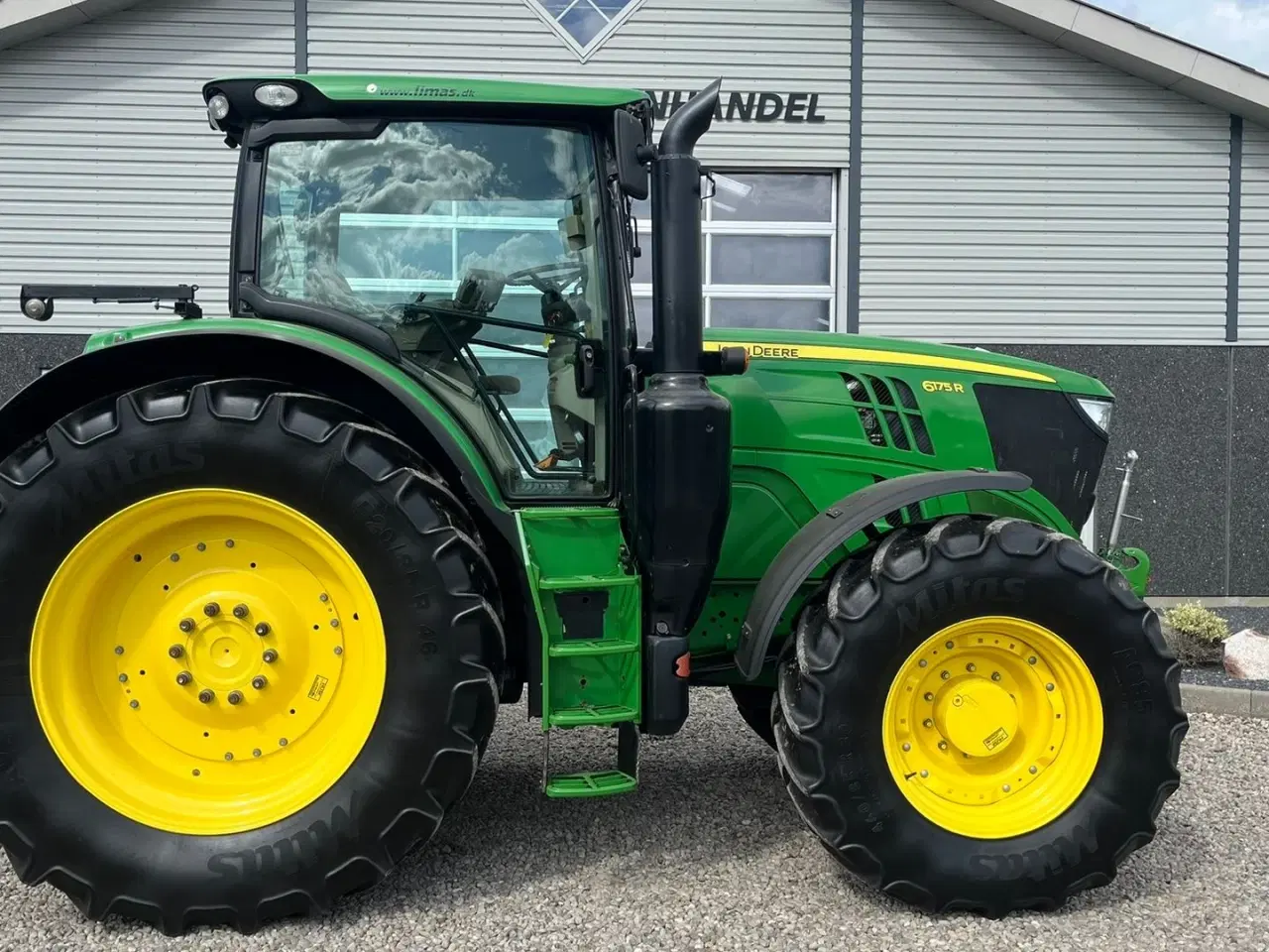 Billede 8 - John Deere 6175R Med frontlift og frontPTO samt luft anlæg