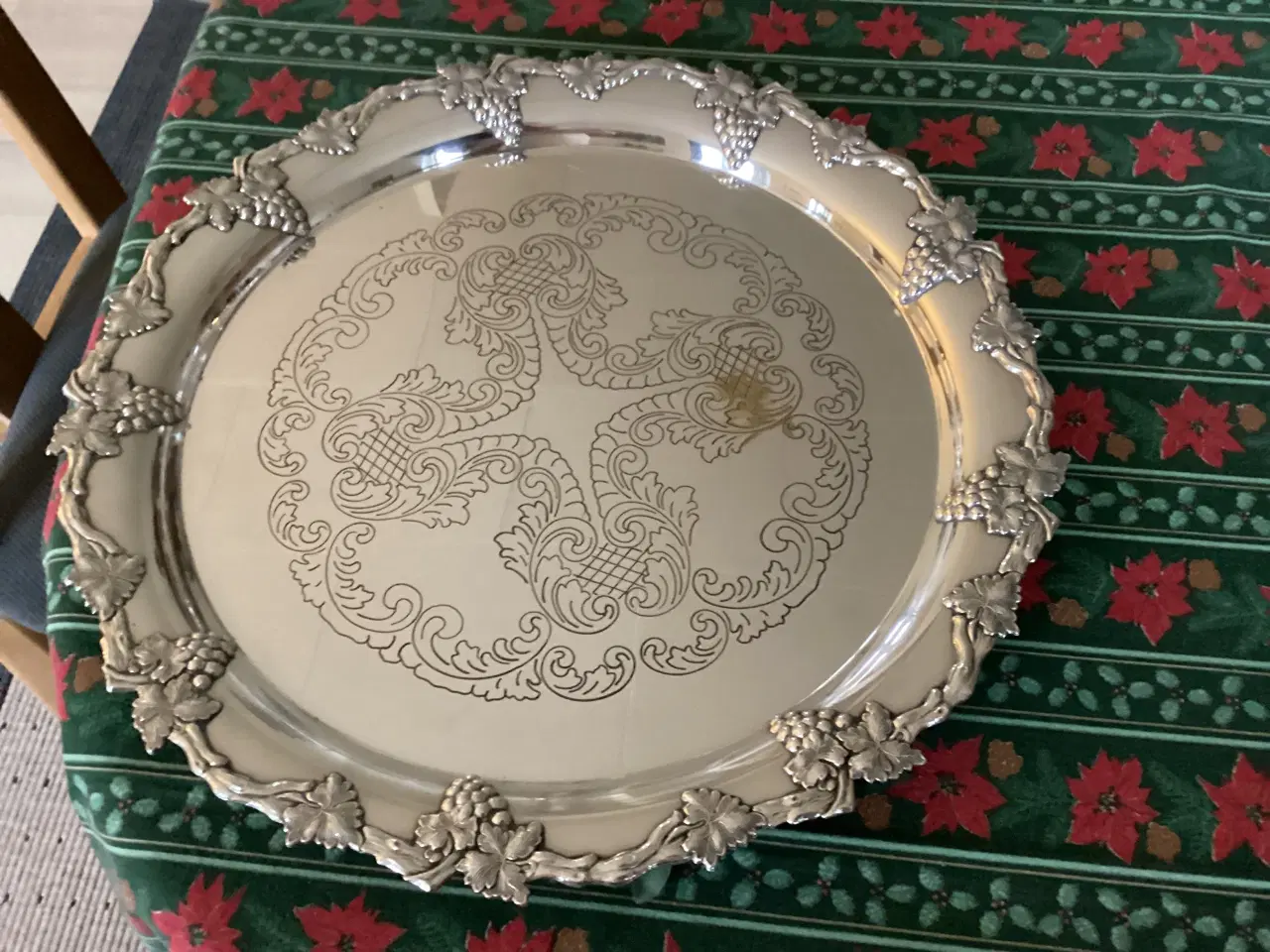 Billede 1 - Smukt vintage sølvpletfad-dekorativt drue/vinranke