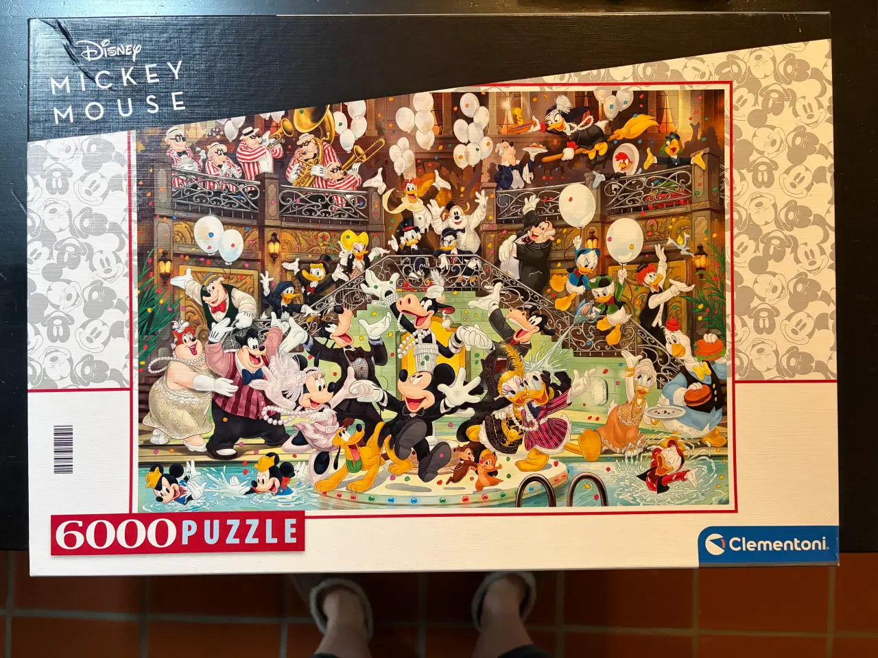 Billede 1 - Disney Mickey Mouse puslespil, 6000 brikker