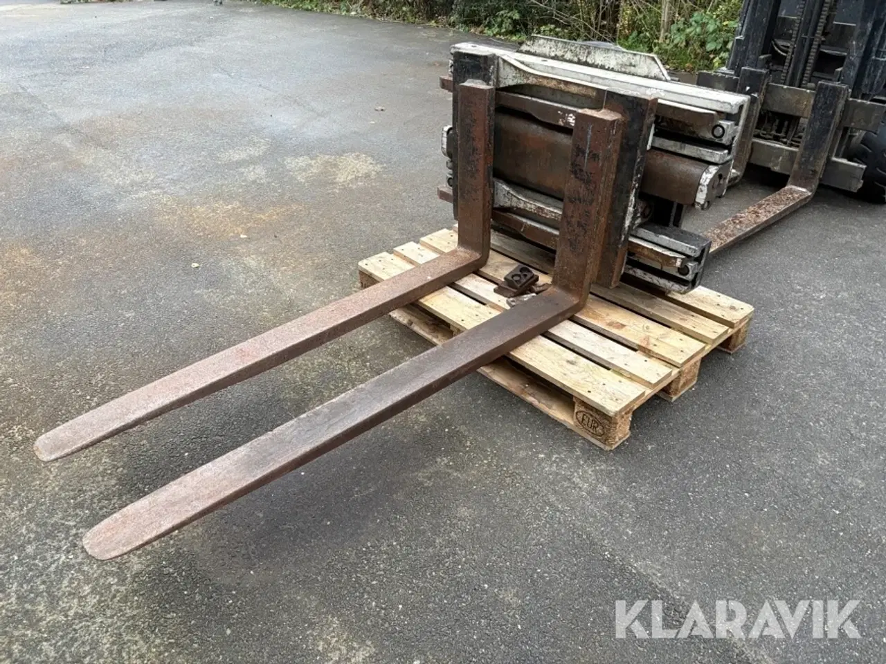 Billede 1 - Vende agregat med hydraulisk gaffelspredning Cascade