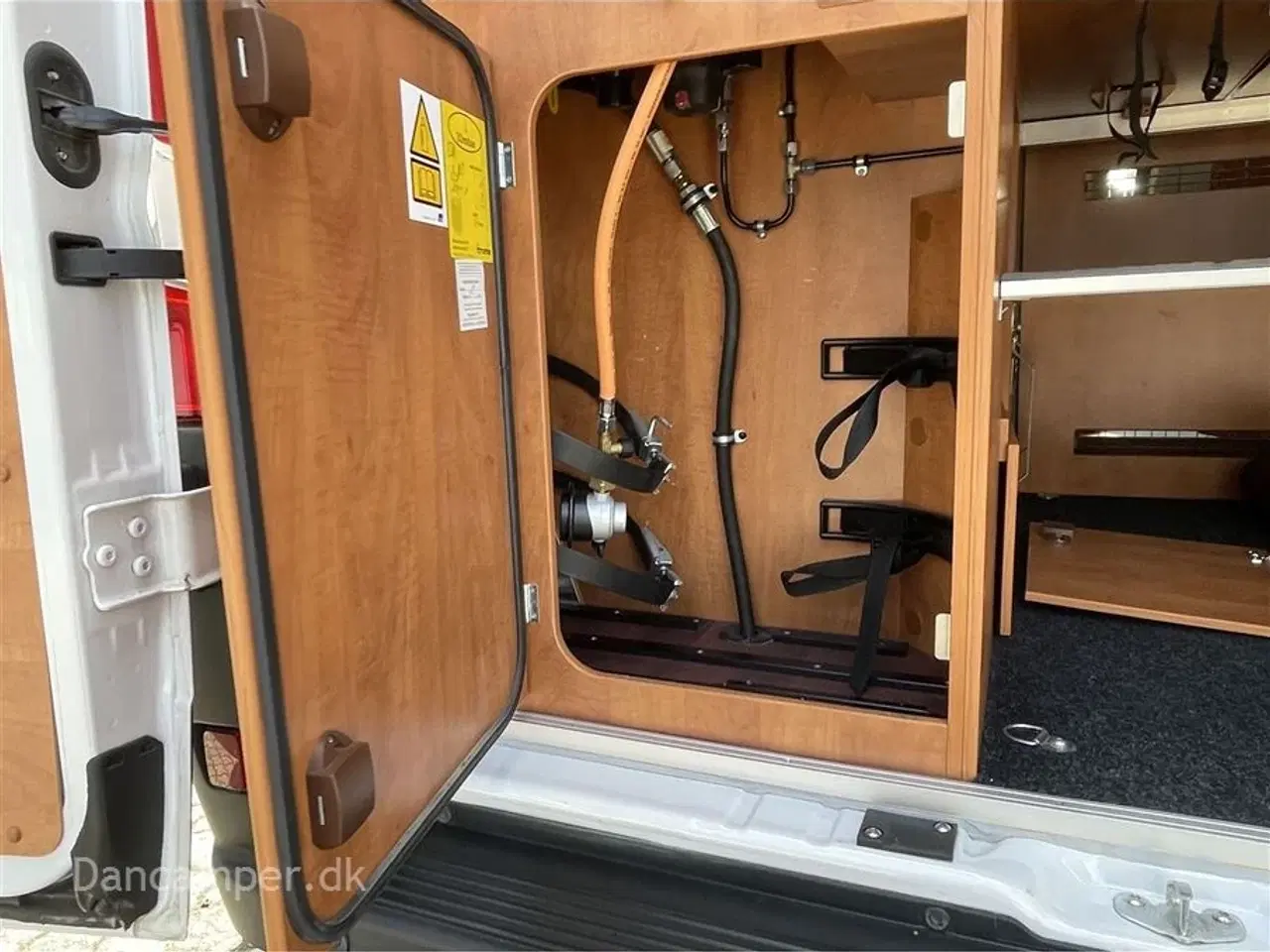 Billede 7 - 2020 - Carthago premium van 640 LE   Luksusvan, 140Hk   9-trins Automatgear, enkeltsenge, alufælge, navigation, træk