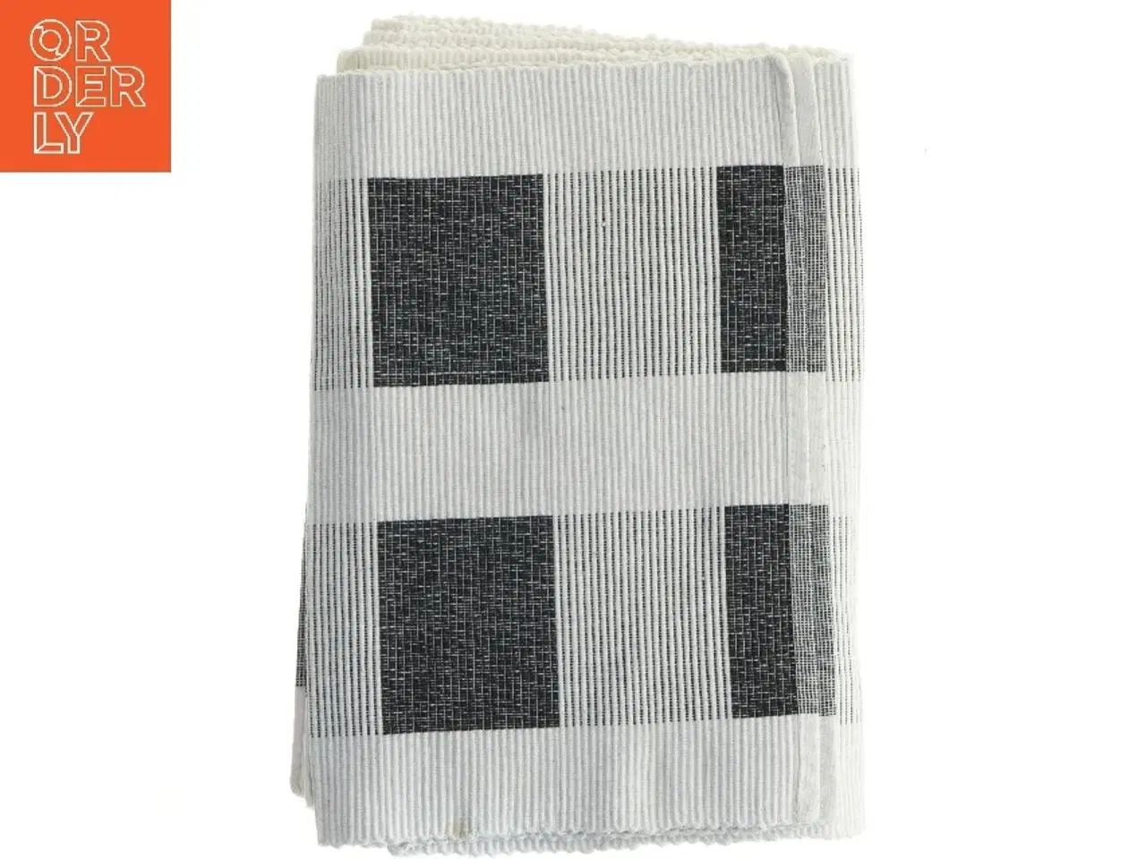 Billede 1 - Sæt dækkeservietter i tern (str. 45 x 35. cm. 8 styk)