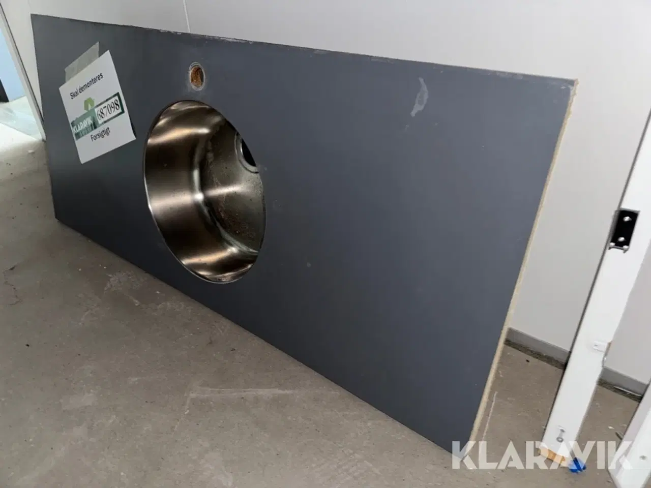Billede 2 - Bordplade med håndvask