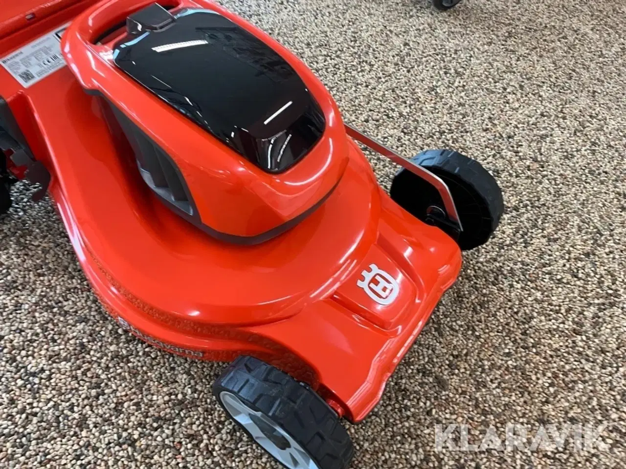 Billede 5 - Græsslåmaskine Husqvarna LC 142iS