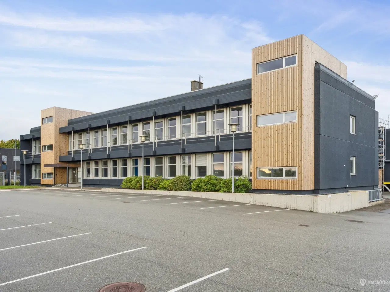 Billede 2 - Nyopførte og moderne lokaler beliggende i Karlslunde
