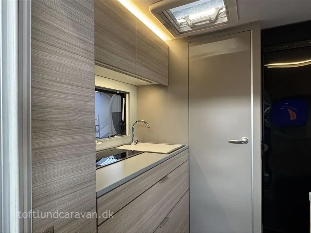 Billede 20 - 2020 - Adria Altea4Four 362 LH   Fremtræder som ny, m/MOVER+GULVVARME+STORT KØL/FROST mv. ET SUPER GODT TILBUD HER.