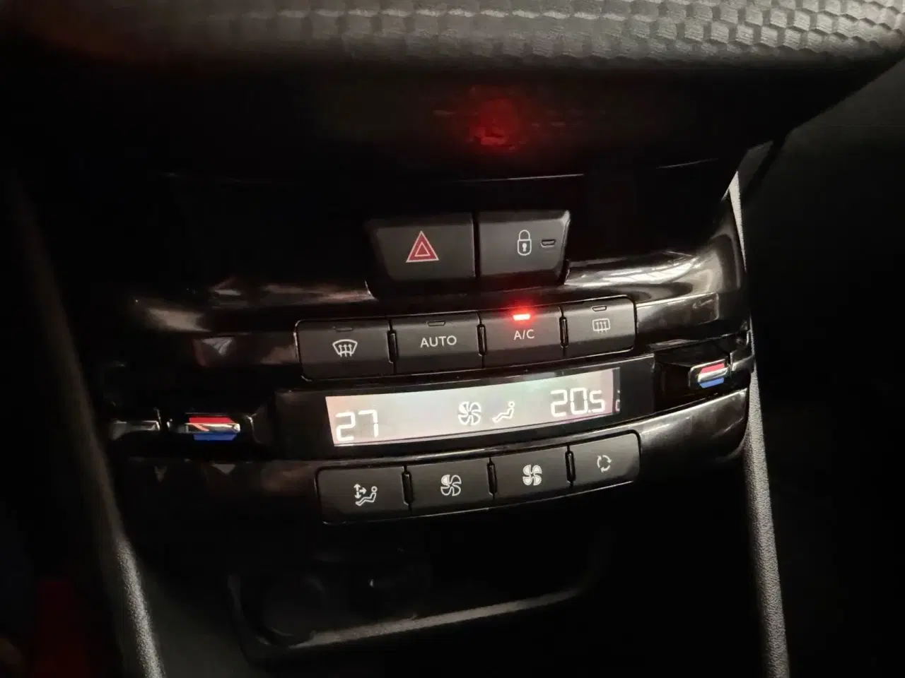 Billede 16 - Peugeot 2008 1,2 e-THP Allure Sky 110HK 5d